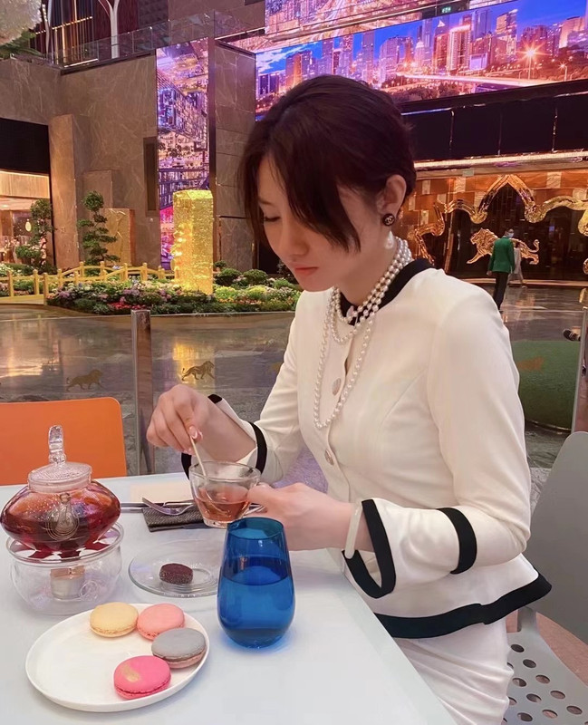 FA7D34FA-0978-4B56-83D9-CA421D9921E3