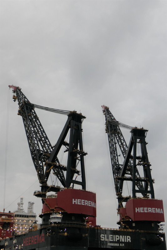 SLEIPNIR & THIALF@Calandkanaal Heerema Lokatie 03.01 (1)
