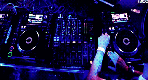 club-disco-dj-equipment-guy-_Favim.com-373068