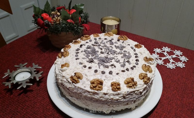https://i.postimg.cc/15BJjVJH/diotorta-gabor39-2022.jpg