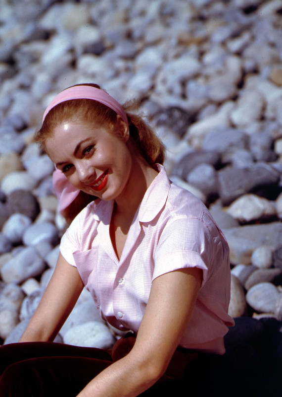 shirley_jones_ma77