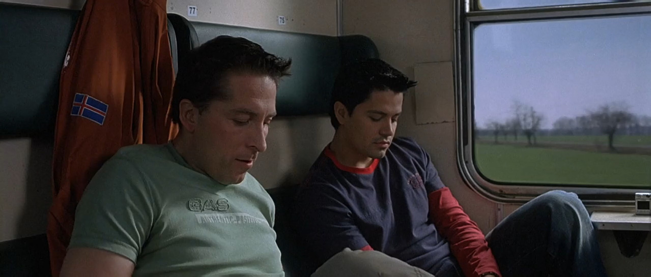 Hostel 2005 Director's Cut BluRay [Hindi + English] 480p 720p ESub Screenshot