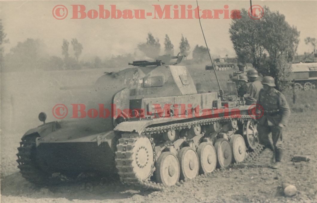 Panzerkampfwagen II übermalter Turmnummer im Gefecht Antenne Kommandeur