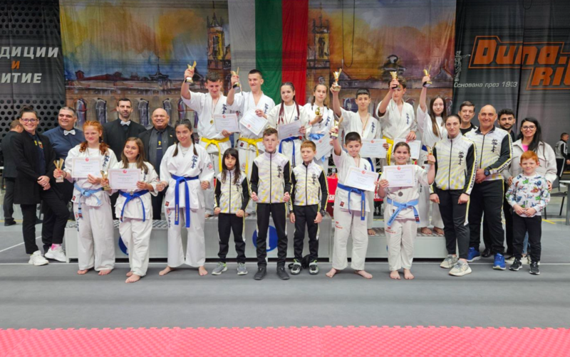 АСКК Тракия с 11 медала от Националните първенства за деца по карате Шинокиокушин