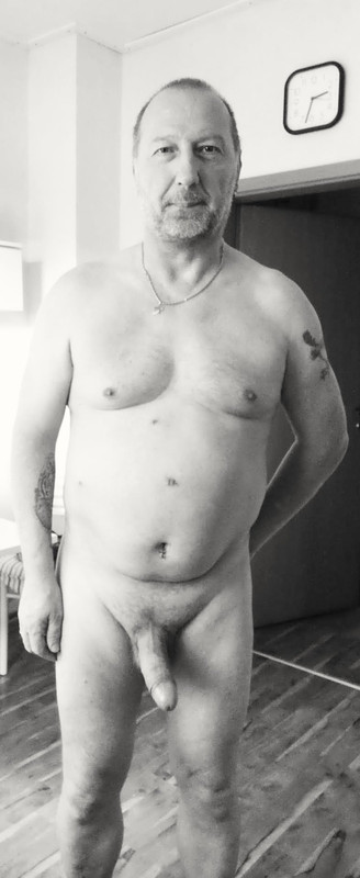 Bernd Fedderwitz, nude at home and on board
