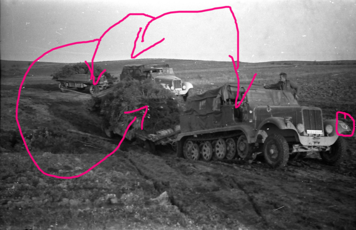 Sd.KFZ Halbkette Wappen   Sd.-Anhänger   Tarn im