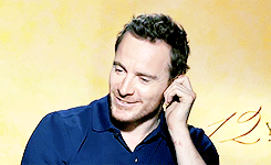 tumblr-n6wb6yk-BUk1sg1rgbo6-r2-250.gif