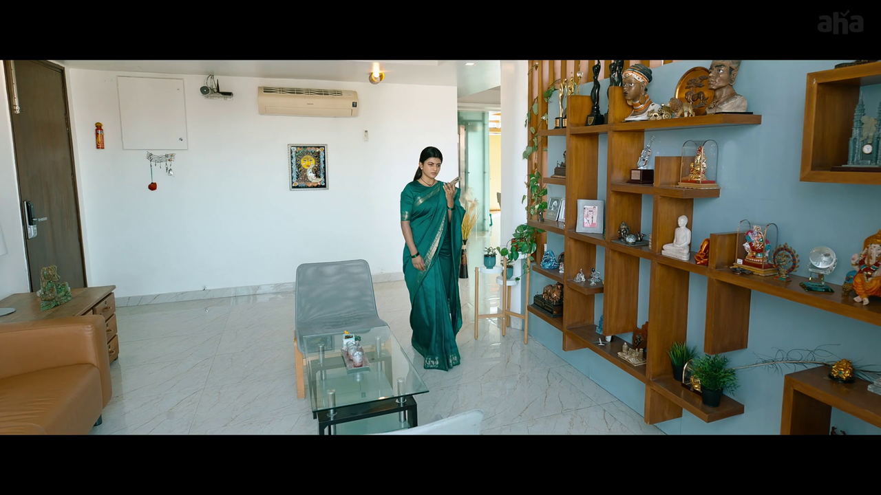 vlcsnap-2025-04-21-19h51m19s832