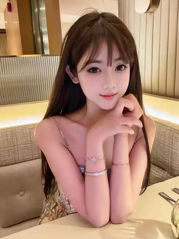 嬌小玲瓏甜美女孩日常生活照實拍