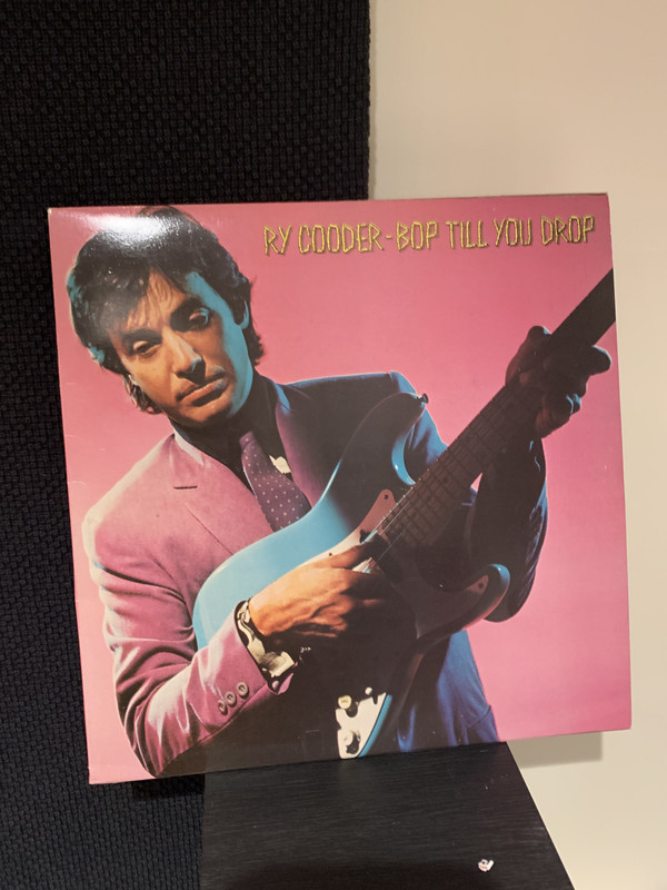 F17EB686-8D25-4731-A01D-894C7BBE281F