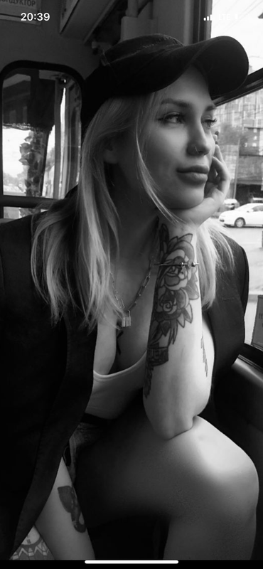 6044B507-8E77-4A4D-9C34-5FDDC89C7143