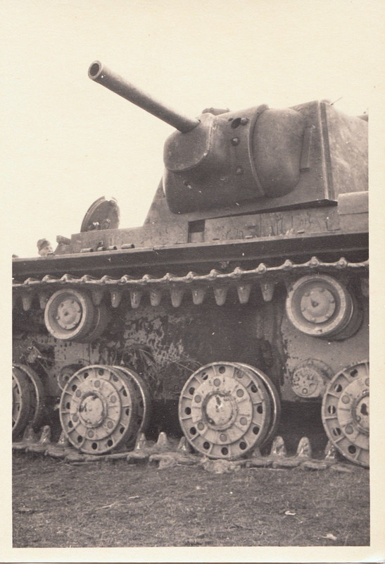 Wehrmacht Rußland russischer schwerer Panzer KW-