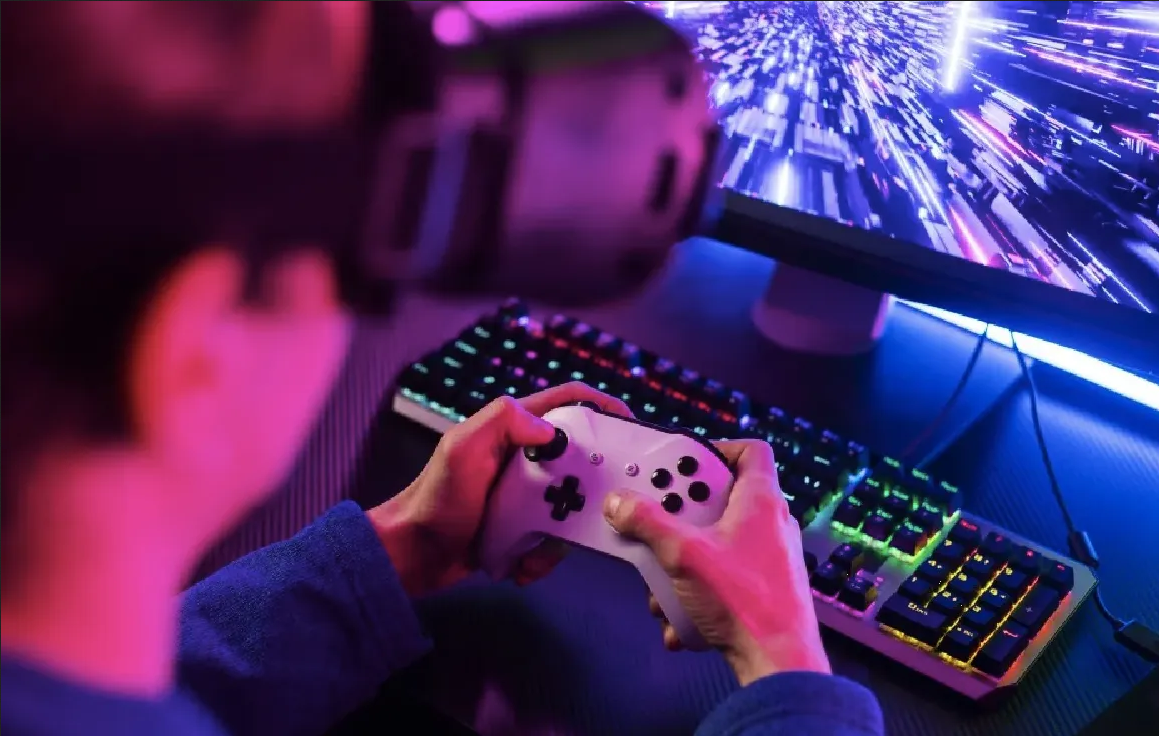 Padres golpean a su hijo gamer por gastar $767 mil pesos en un videojuego