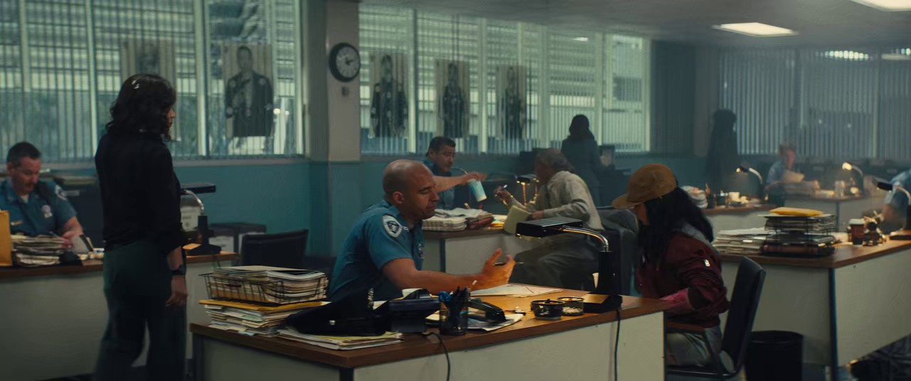 Birds-of-Prey-2020-WEBRip-Hindi-English-720p-x265-HEVC-HE-AAC-2-0-ESub-mkv-0000