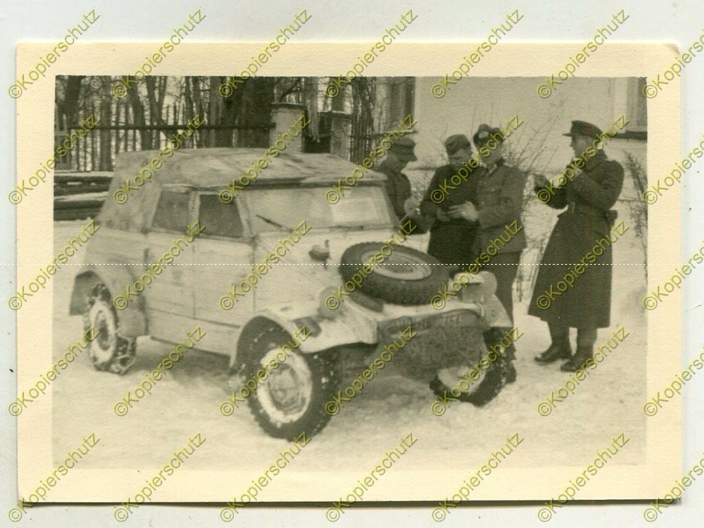 Foto, Wehrmacht, PKW, VW Typ 82 Kübelwagen in Mõdriku, Estland, 