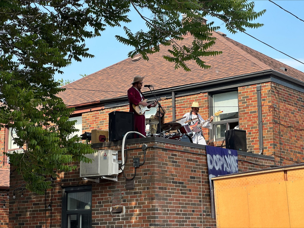 C5F72EC6-D11B-4A51-9D5B-2755D2DA4C4A