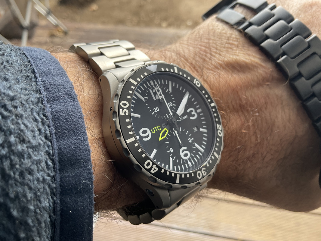 E7315E52-2455-4FC4-9CA2-66408CF8D9E9