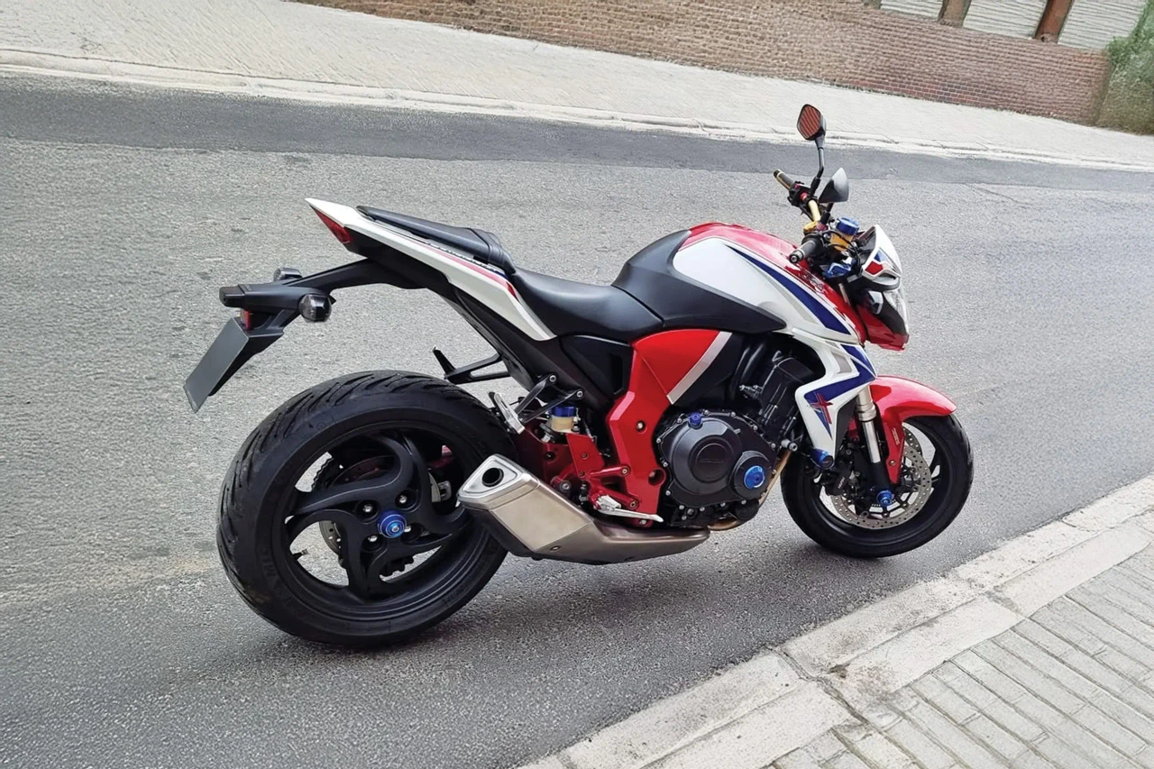 Torque Block tyre expertise for Honda CB1000R