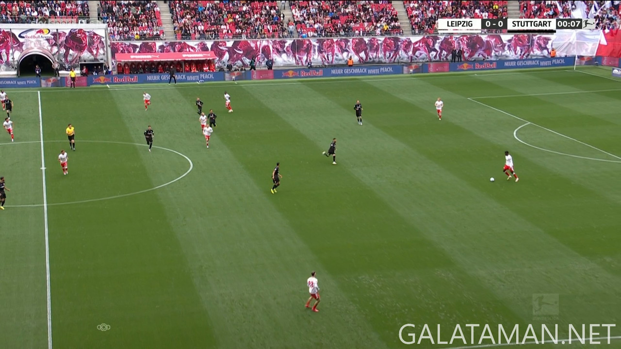 [Image: 20250517-RBL-VFB-BL-F-DE-1080-mkv-snapsh...21-892.jpg]