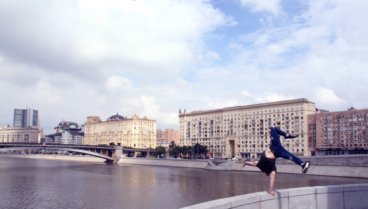 6A0EC53F-DC47-4CF2-88F6-7DA0B96099CF