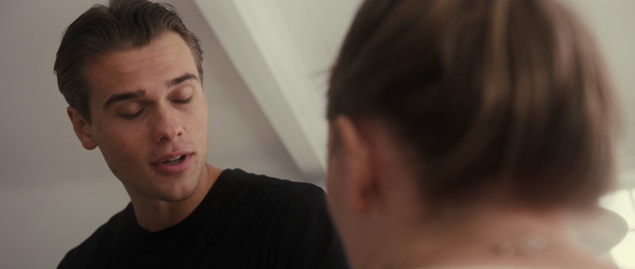 Good-Boy-2022-Hindi-Nor-Blu-Ray-720p-x265-HEVC-AAC-6ch-ESub-mkv-0004