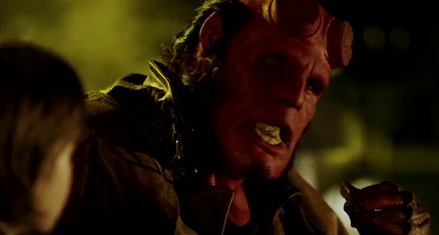 Hellboy-2004-Hindi-Multi-BDRip-480p-x264-AVC-AAC-2ch-ESub-mkv-0004