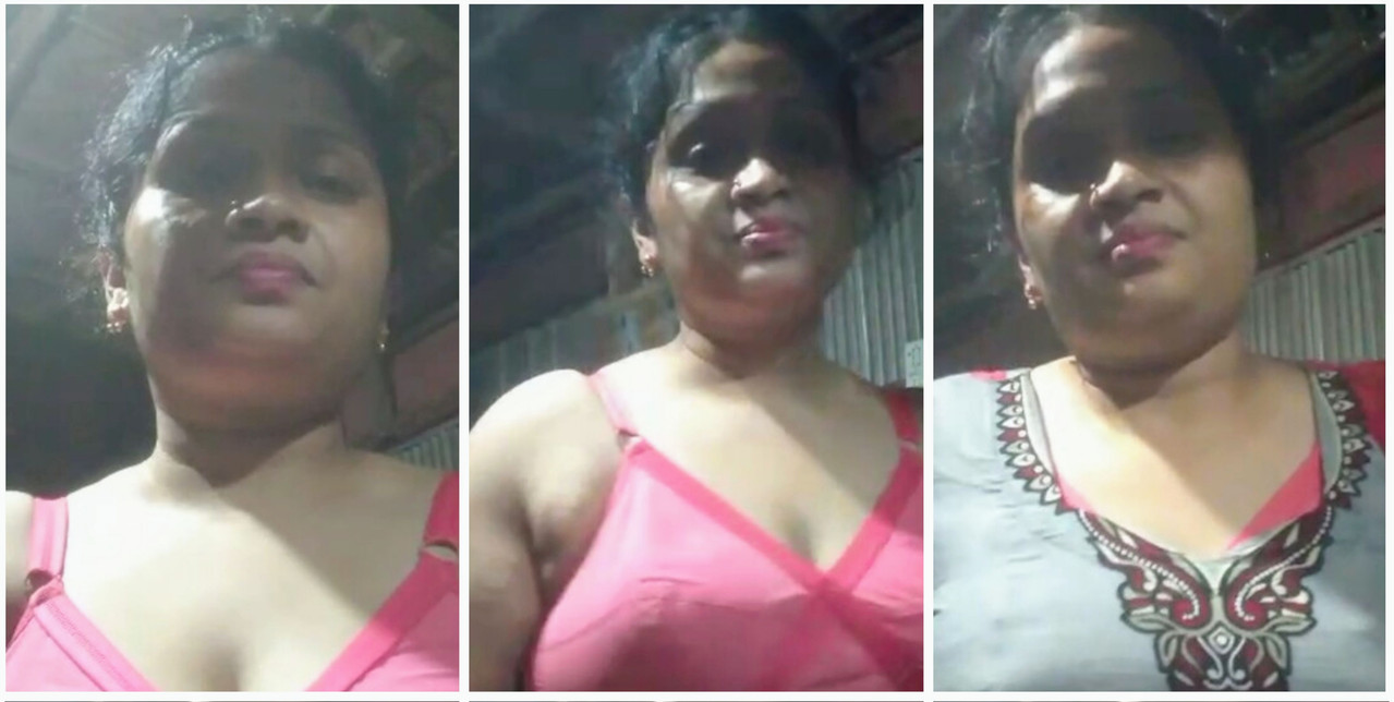 Sexy Bengali Horny Village Milf rubbing her boob
