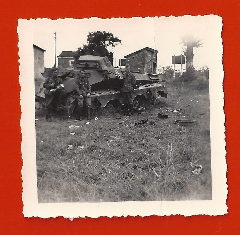 orig. Foto, zerstörter, deutscher 8 - Rad Späh -