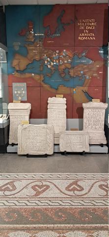 Museo militar nacional, arco de triunfo y museo nacional del pueblo. - Bucarest: Le petit Paris de l’est (9)