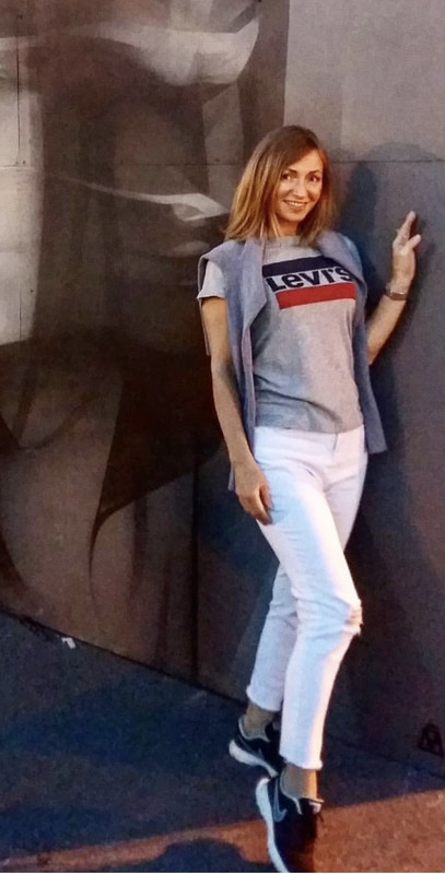 8510BBE3-FFA7-496B-AFB9-55B486AC6899