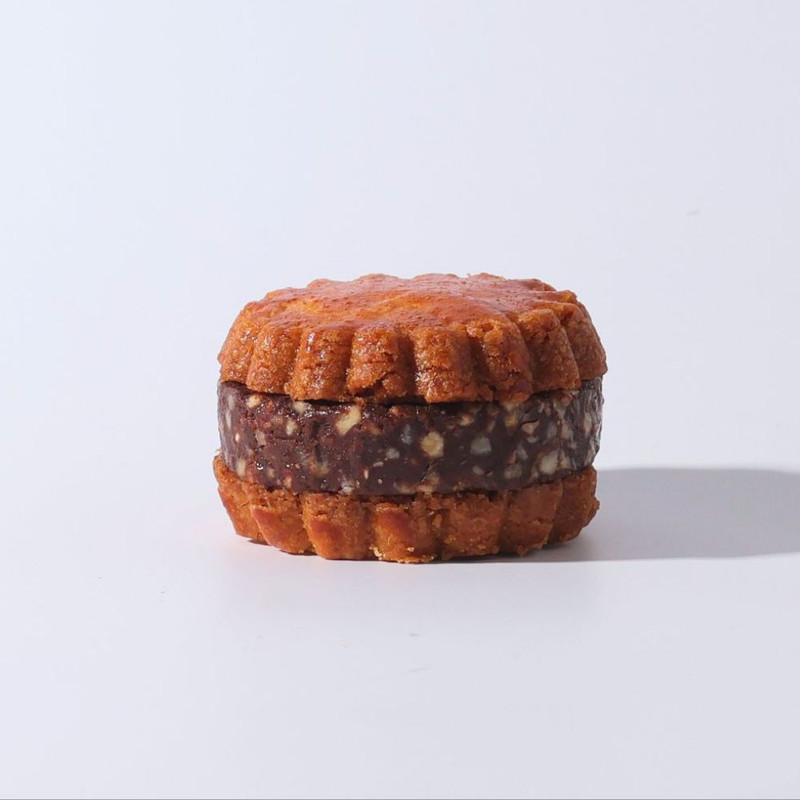 アーモンドチョコ