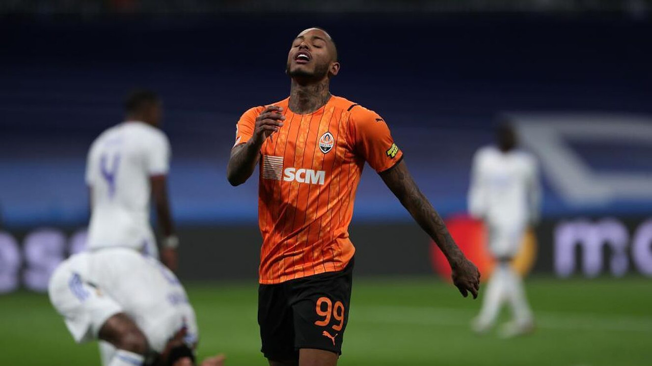 Suspenden la Liga Premier de Ucrania tras el ataque de Rusia