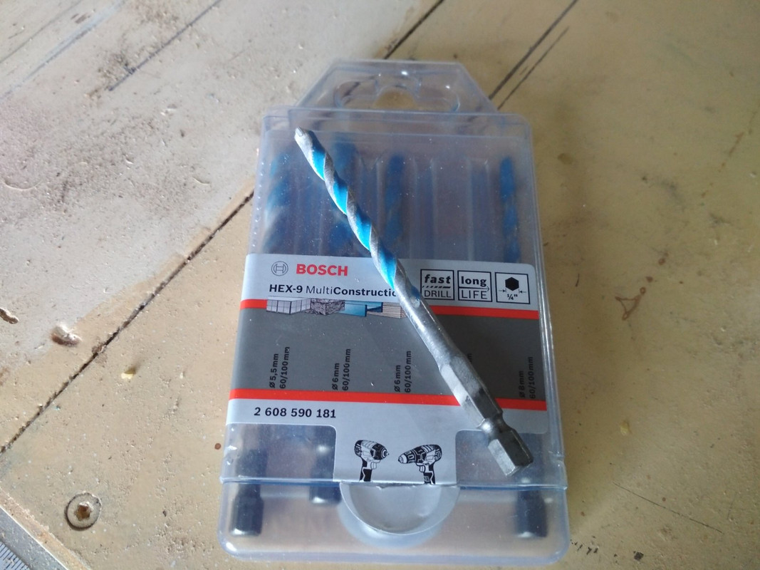 D0AA8528-EFAF-4D27-B3E7-C61FB038D29F