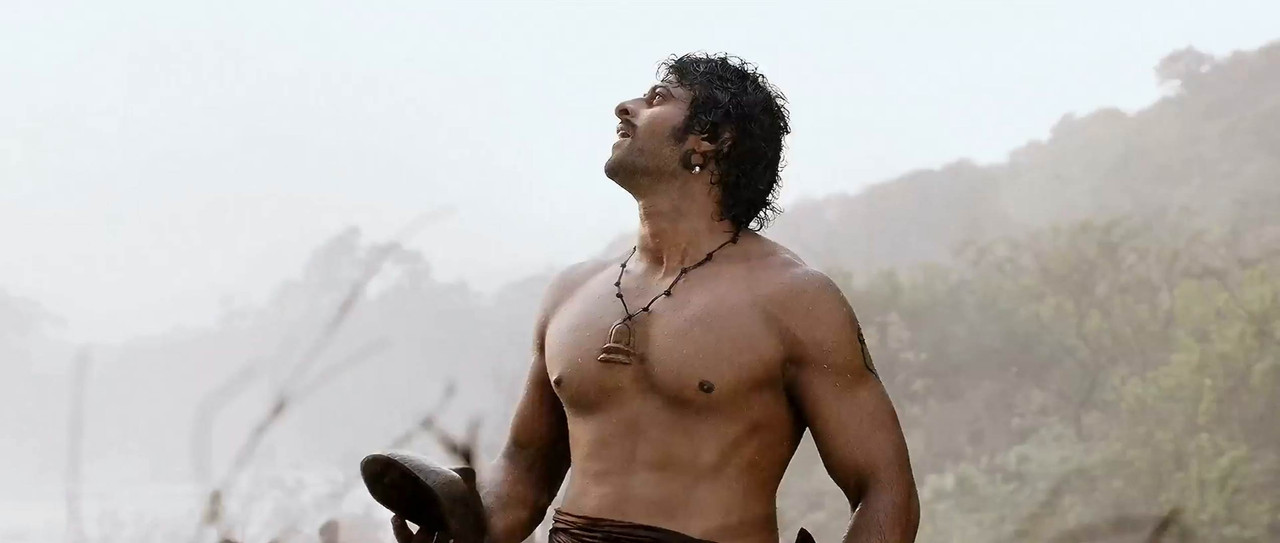 Bāhubali: The Beginning 2015 BluRay [Hindi + Tamil + Telugu + Malayalam] 480p, 720p, 1080p ESub Screenshot
