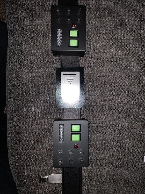 12B3D947-9A95-4DDF-A376-8D398CB241EA