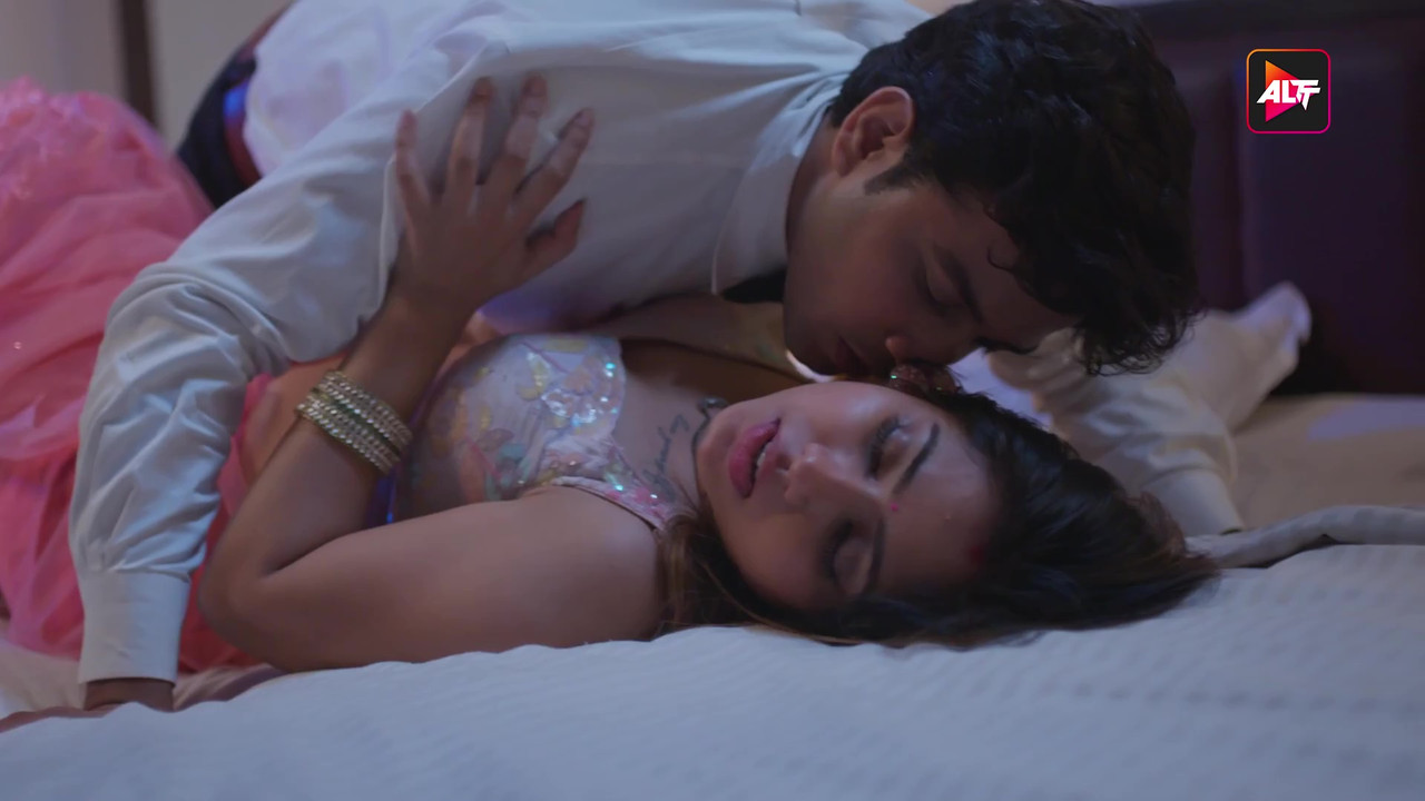 vlcsnap-2025-06-24-00h08m35s340