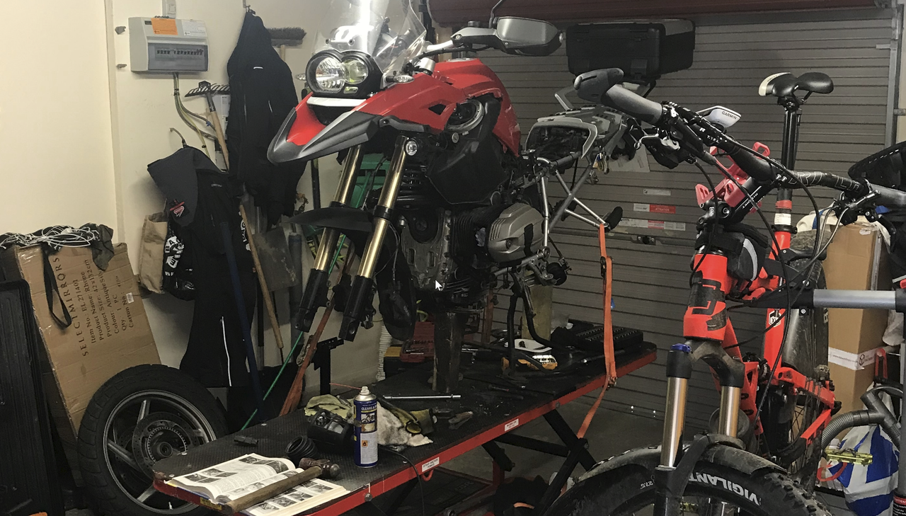 R1200GS on Work Table