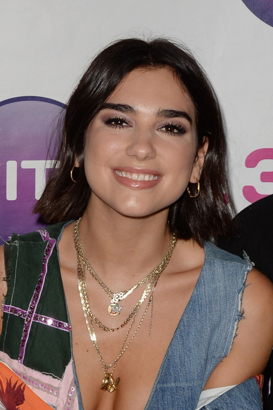 dualipa-performs-at-hits-97.3-sessions-in-fort-lauderdale-06-11-
