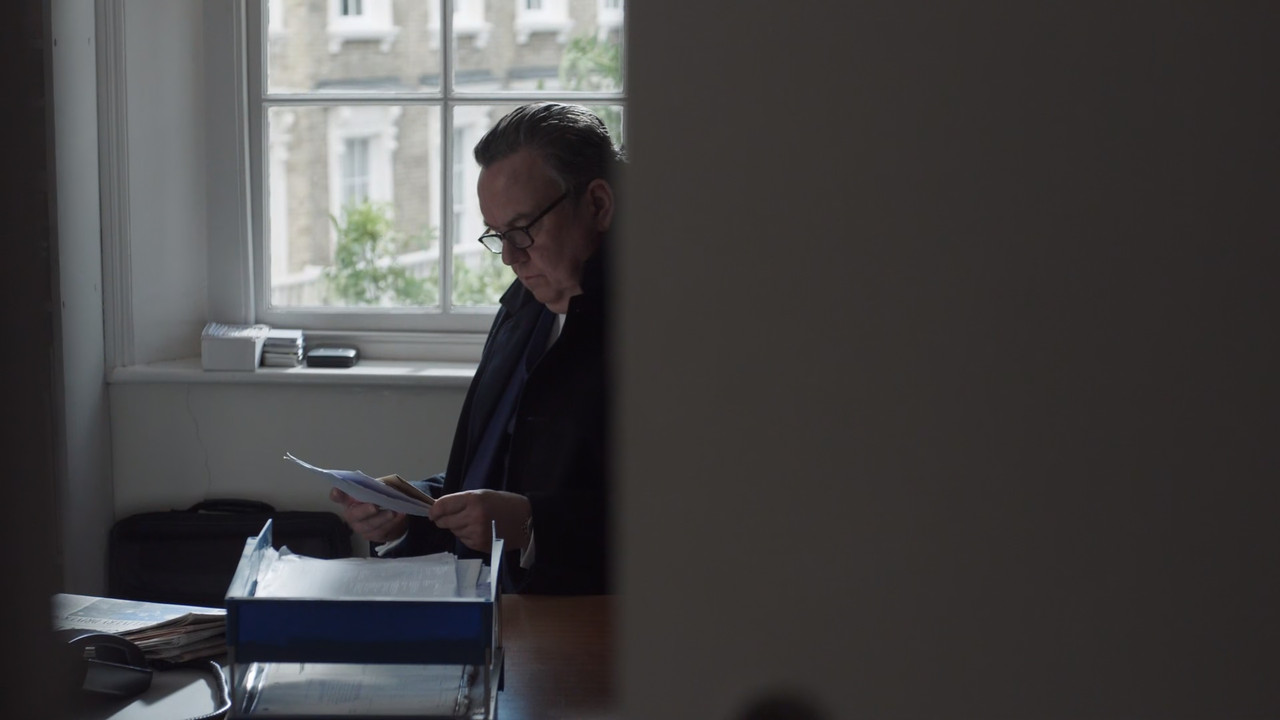 Collateral.S01E02.1080p.BluRay.2Ch.x265-DAWN_0h31m00.007s