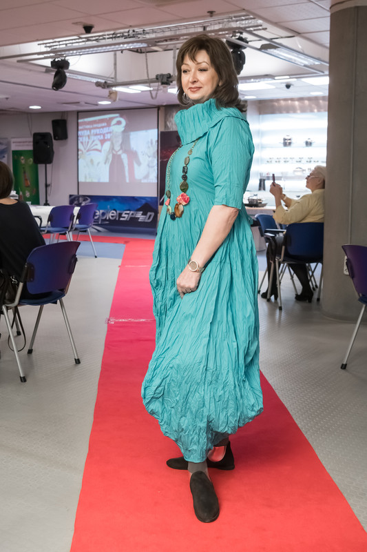 FFE83B5B-1015-49FF-AC99-48589C708EFC