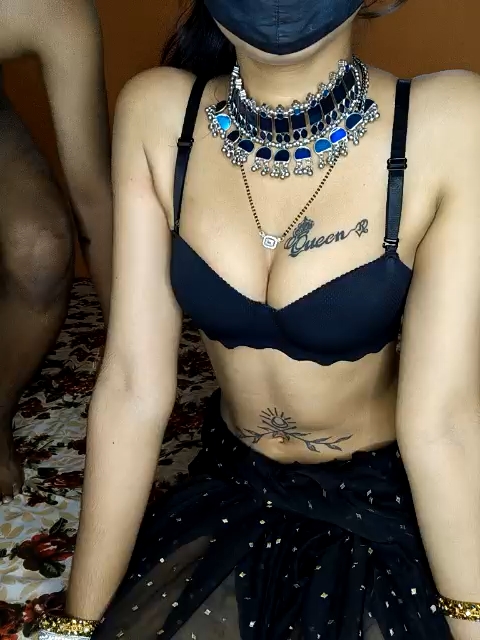 Hyderabadi_suhu Webcam Show.mp4_snapshot_07.42.007