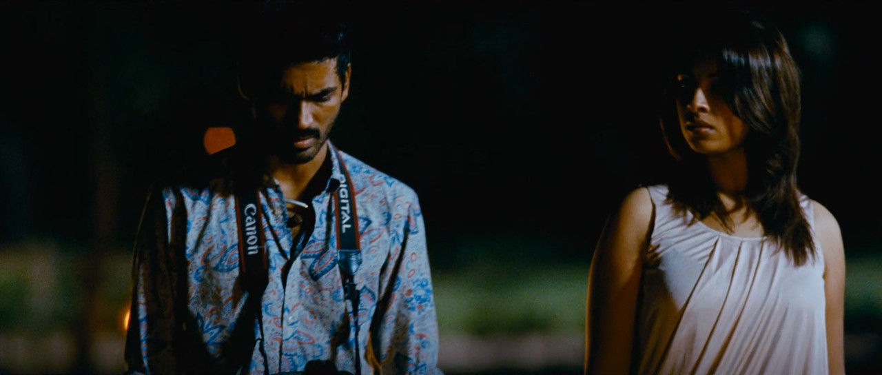 Mayakkam Enna (2011) Tamil - UnTouched True HD 1080p AVC x264 - 6.8GB.00_00_39_03.Still078