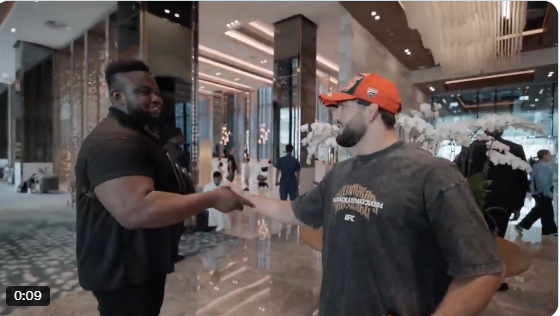 Арман Царукян получи личен бодигард от UFC, за да не се бие пак с фенове