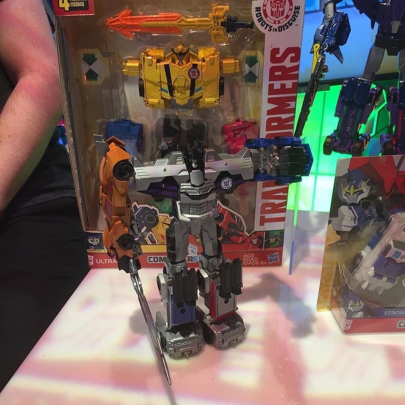 C4-SPdLW8AYD1yh__scaled_800