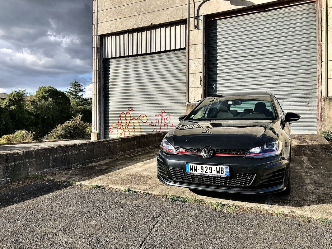 EB0C245B-CE39-4D2F-9F97-E8B9C5E68DD6