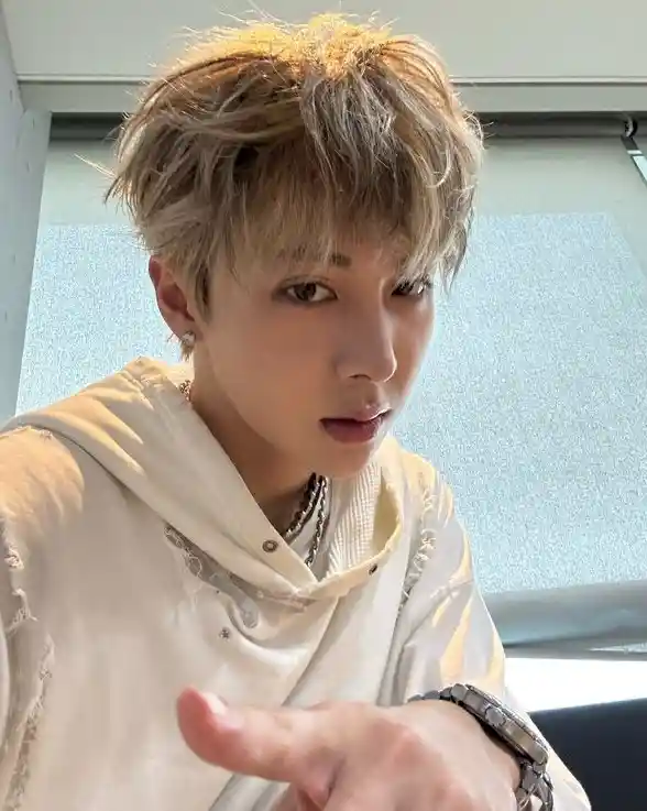 1941e0cba9c12c8b808299bde8152a7a_copy_588x737