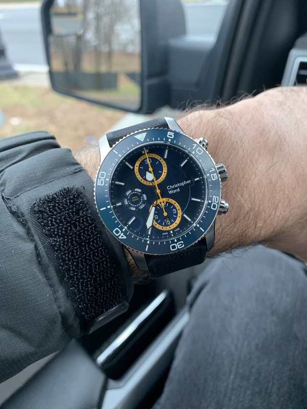 2F9E375C-AA9D-4C37-A341-8360CC4433A2