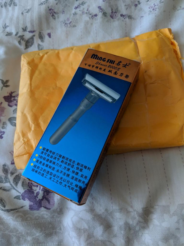 39E891B7-AA8A-4F5B-AC20-2ECD7024959D