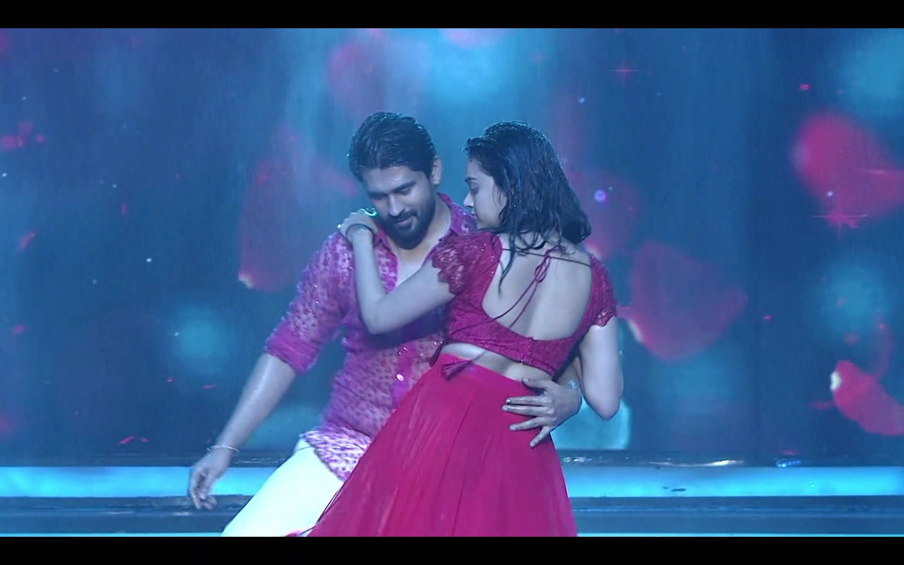 [Image: vlcsnap-2025-10-11-23h47m29s797.jpg]