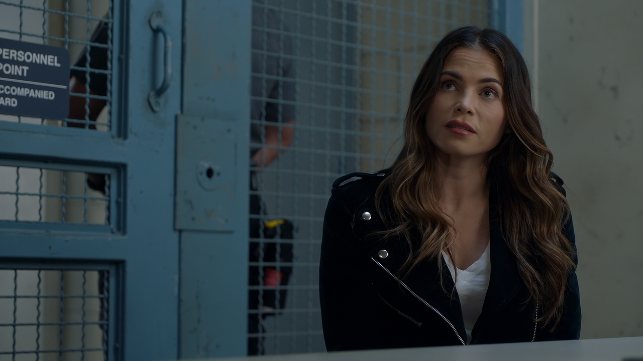 The.Rookie.S04E11.End.Game.1080p.10bit.AMZN.WEB-DL.DDP5.1.HEVC-Vyndros.mkv_snapshot_09.26_[2022.01.1